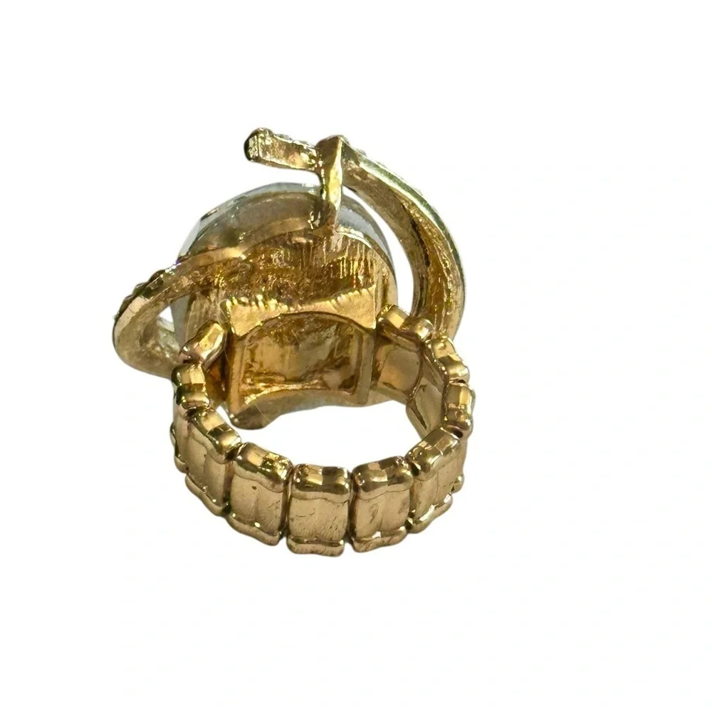 Beautiful Stretch Cocktail Statement Ring - Gold Tone - Clear Stone